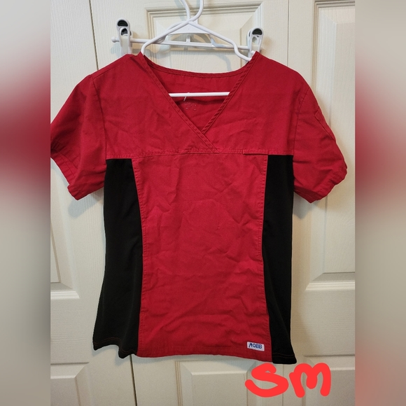 Scrub Tops - Picture 2 of 4
